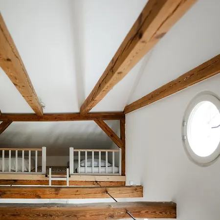 Gut Zahren Apartmán