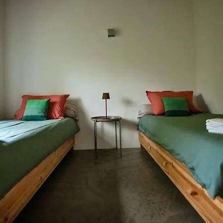 Gut Zahren Апартаменты *