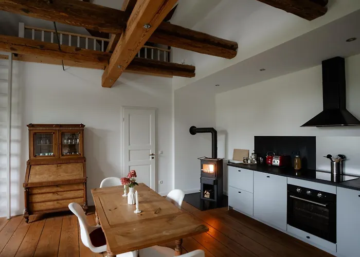 アパート Gut Zahren