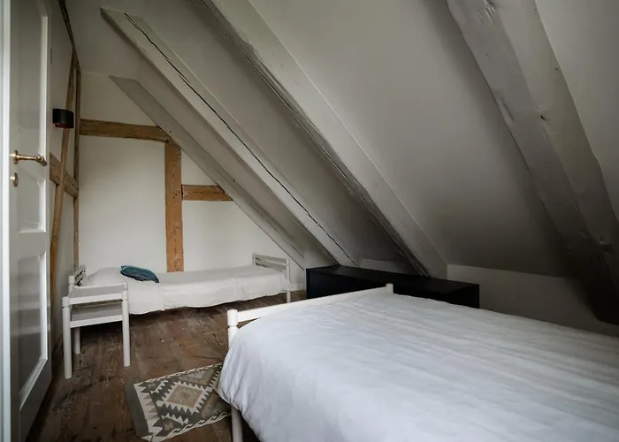 Gut Zahren アパート *