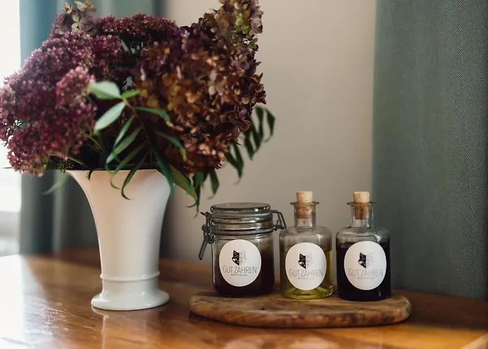 Gut Zahren アパート *